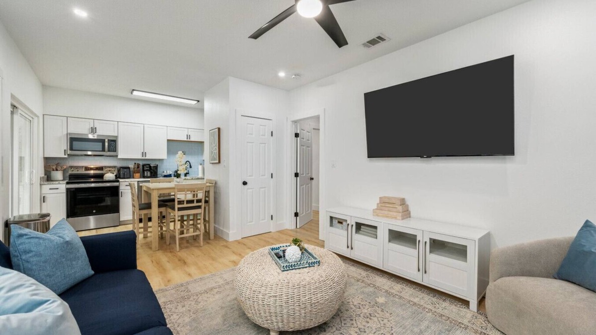 Wright Apartment | Sunny Haven #617: 1BR Townhome in Fort Walton