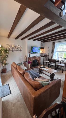 Makeney House | Sunny Hill Cottage Milford with fabulous views near Belper Duffield