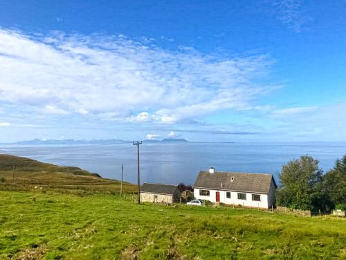 The Hebrides House | Sunny Hill - Ukc6884