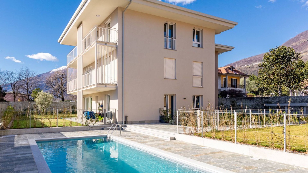 Consiglio di Rumo Apartment | Sunny House by Interhome