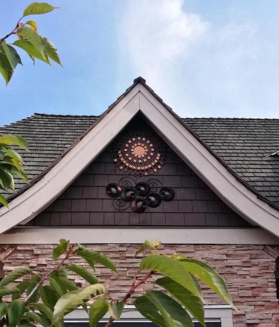 Surrey House | Sunny Island by White Rock B&B