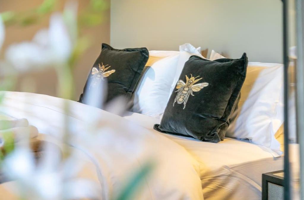 Embsay House | Sunny Luxurious 2 bedroom Holiday cottage