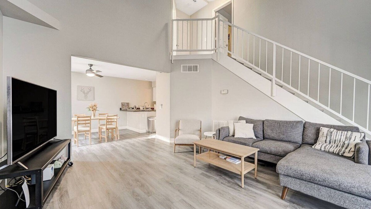 Green Valley House | Sunny, Modern 2-Bedroom Home in Henderson/LV