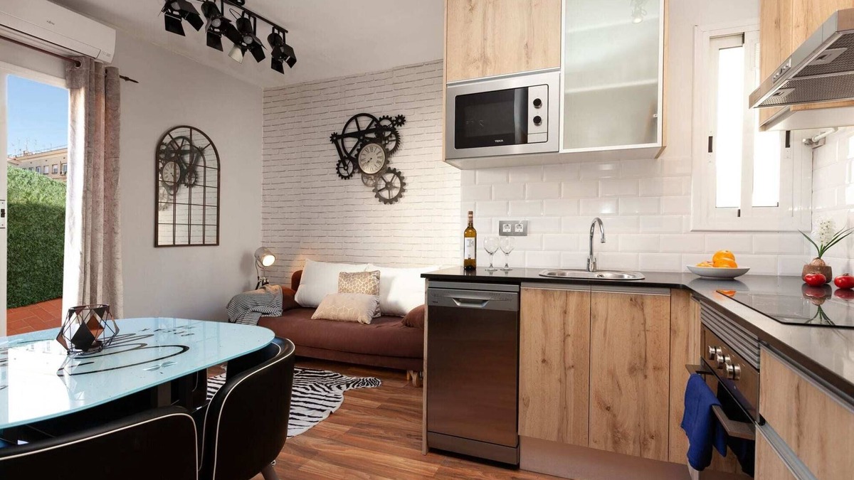 El Guinardo Apartment | Sunny Penthouse in Sagrada Familia