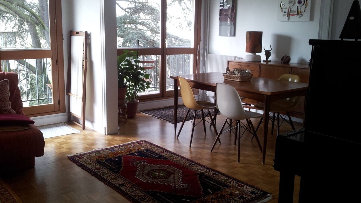 Les Viselets Apartment | Sunny quiet apt Bois de Vincennes for 2-5 pers during 2024 Paris Olympics