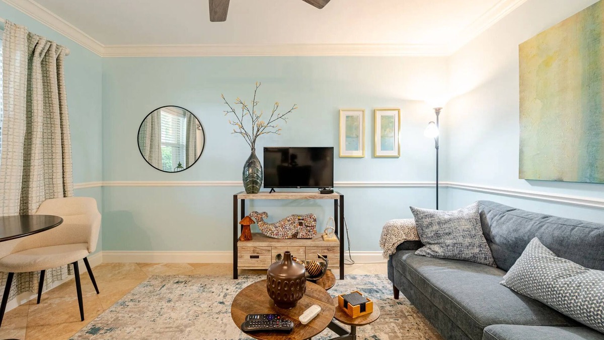 Grandview Heights Apartment | Sunny Retreat: Cozy APT in WPB #2
