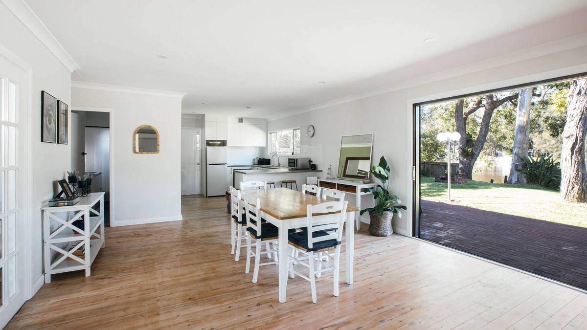 Chittaway Point House | Sunny Riverfront @ Chittaway