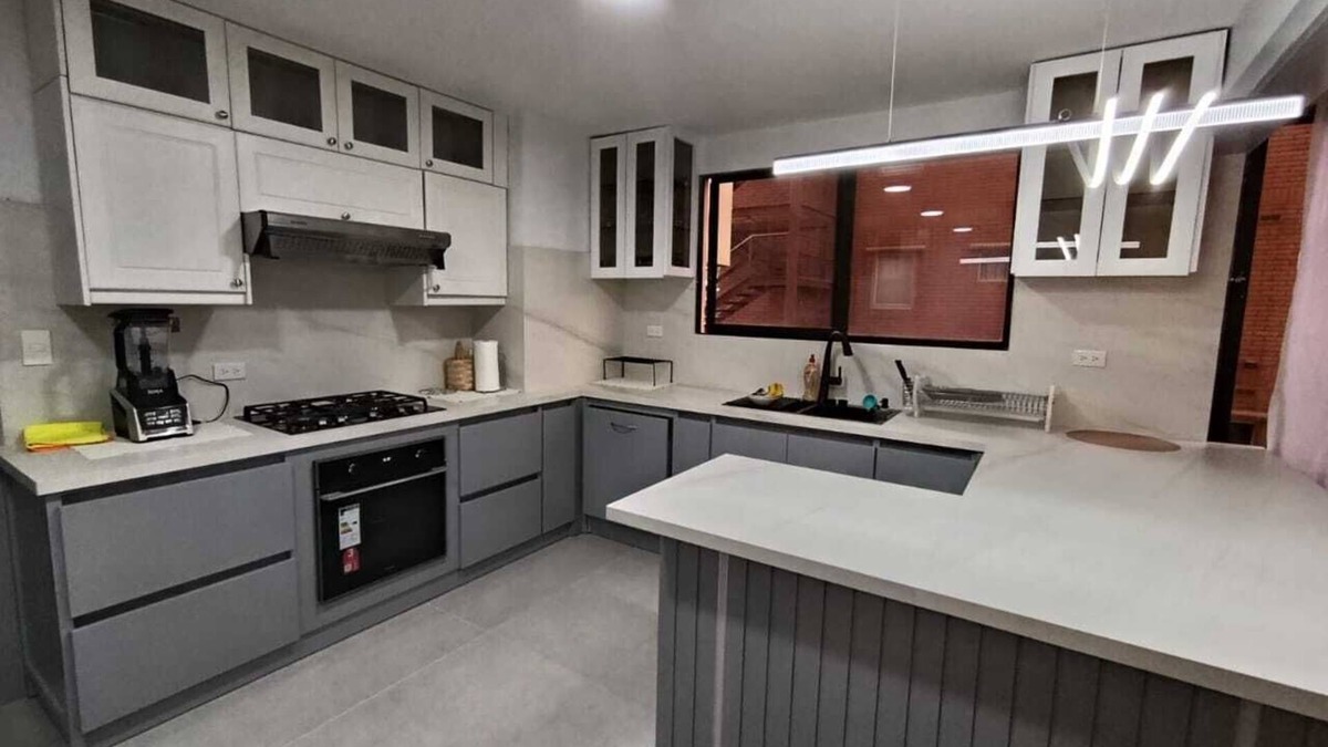 San Sebastian Apartment | Sunny spacious apartment in Cuenca