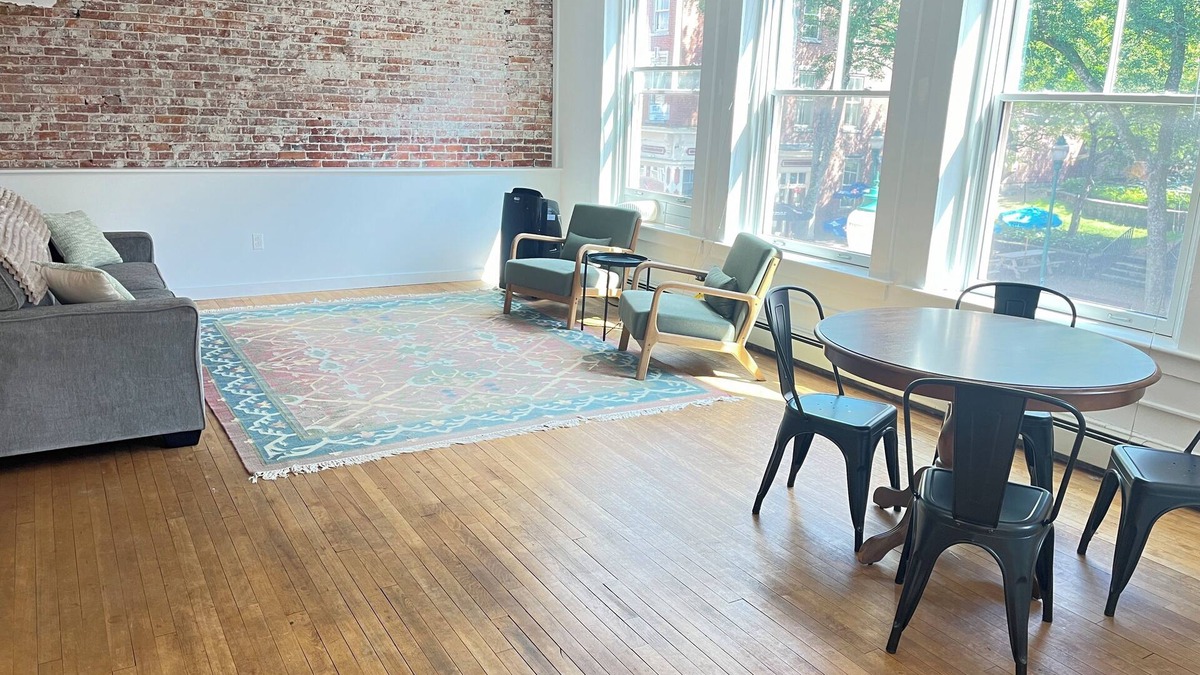 Gardiner Apartment | Sunny spacious studio in the heart of historic downtown Gardiner