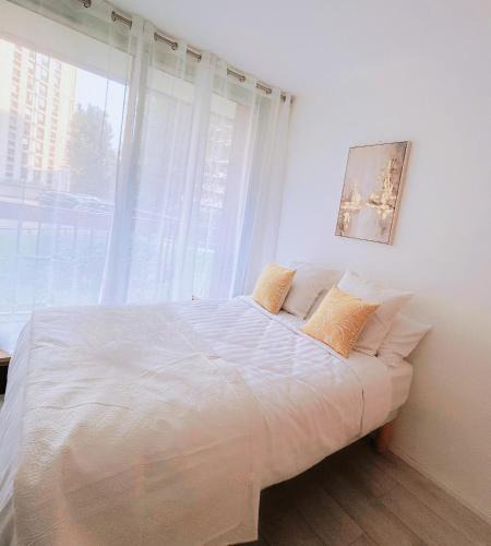 Parchamp–Albert Kahn Apartment | SUNNY Studio 2 steps from metro