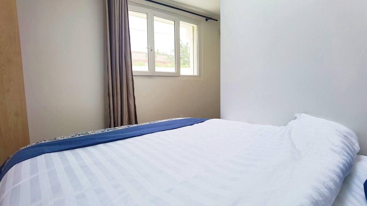 Villemomble Apartment | Sunny Studio near métro & Paris with Free Parking(N2)