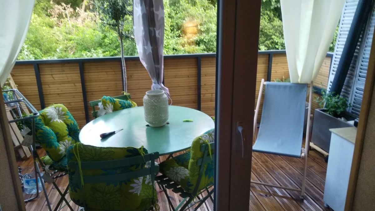 Audenge Apartment | Sunny T2 apartment with woodland view