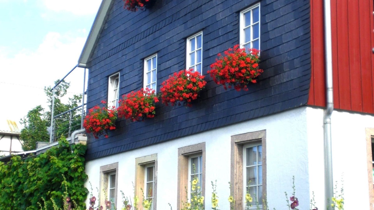 Gornau Apartment | Sunny vacation apartment with excellent connections to the cultural capital of Chemnitz