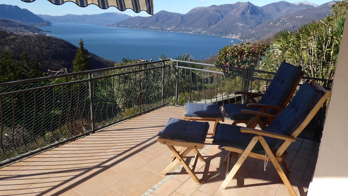 Dumenza House | Sunny vacation apartment, quiet southern location, sea, panoramic mountain view