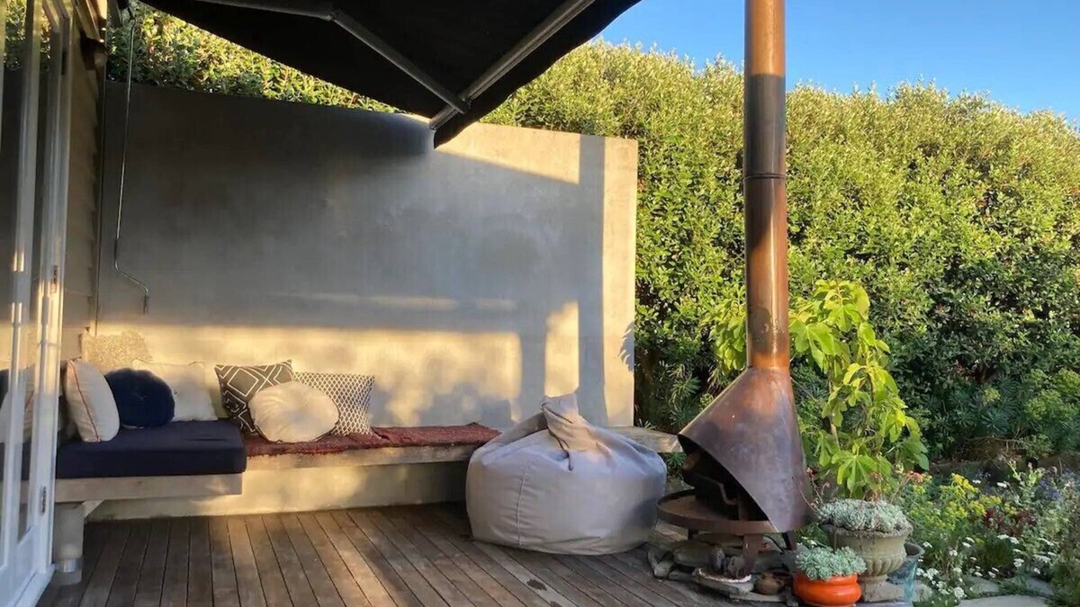 Mount Eden House | Sunny Villa in Kingsland with pool