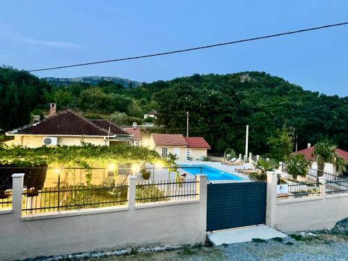 Pricelje House | Sunny village, pool house