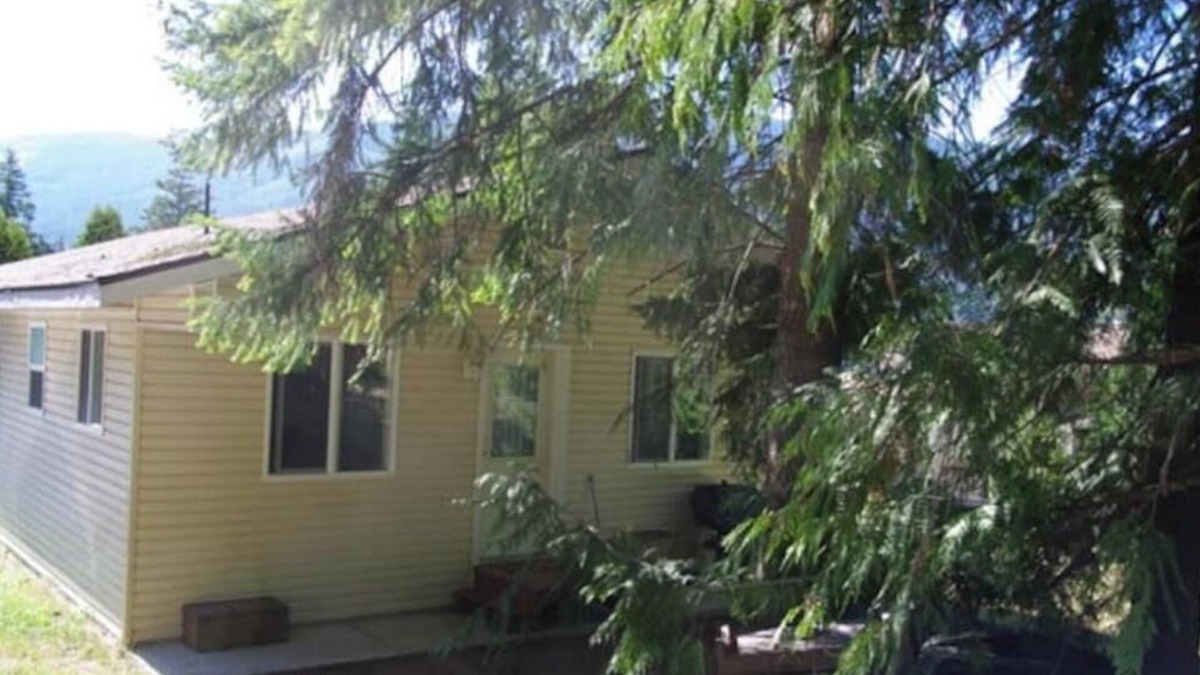 Tappen Cabin | Sunnybrae Cottage & Retreat Centre