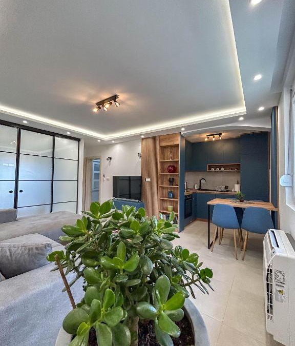 Radanovici Apartment | Sunrise Apartment