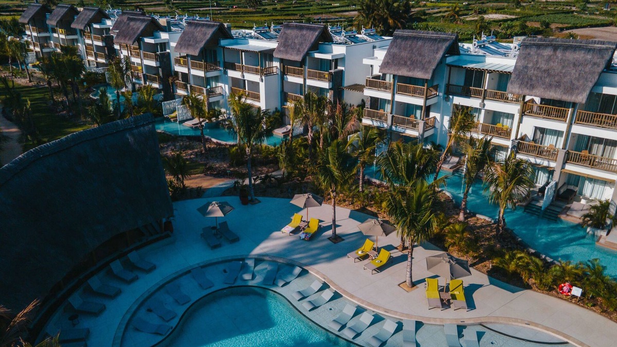 Belle Mare Hotel | Sunrise Attitude