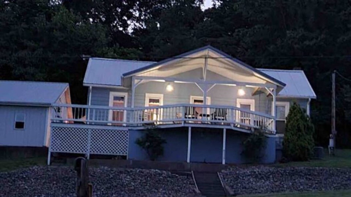 Derby House | Sunrise Cottage - New Listing w/River Access