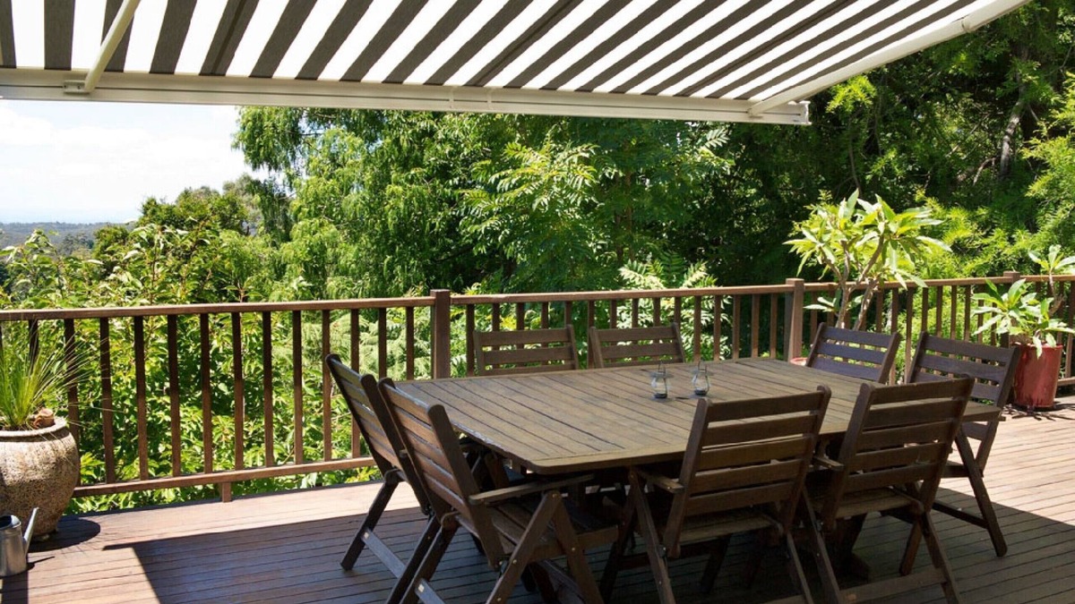 Hazelbrook Cottage | Sunrise House - Five Bedroom Cottage, Sleeps 10