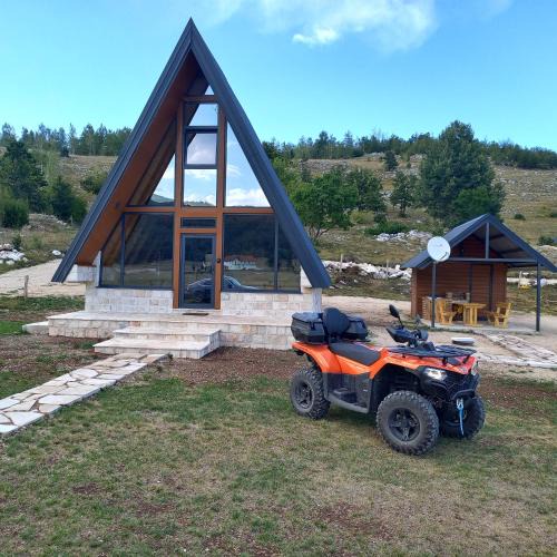 Pluzine House | Sunrise House