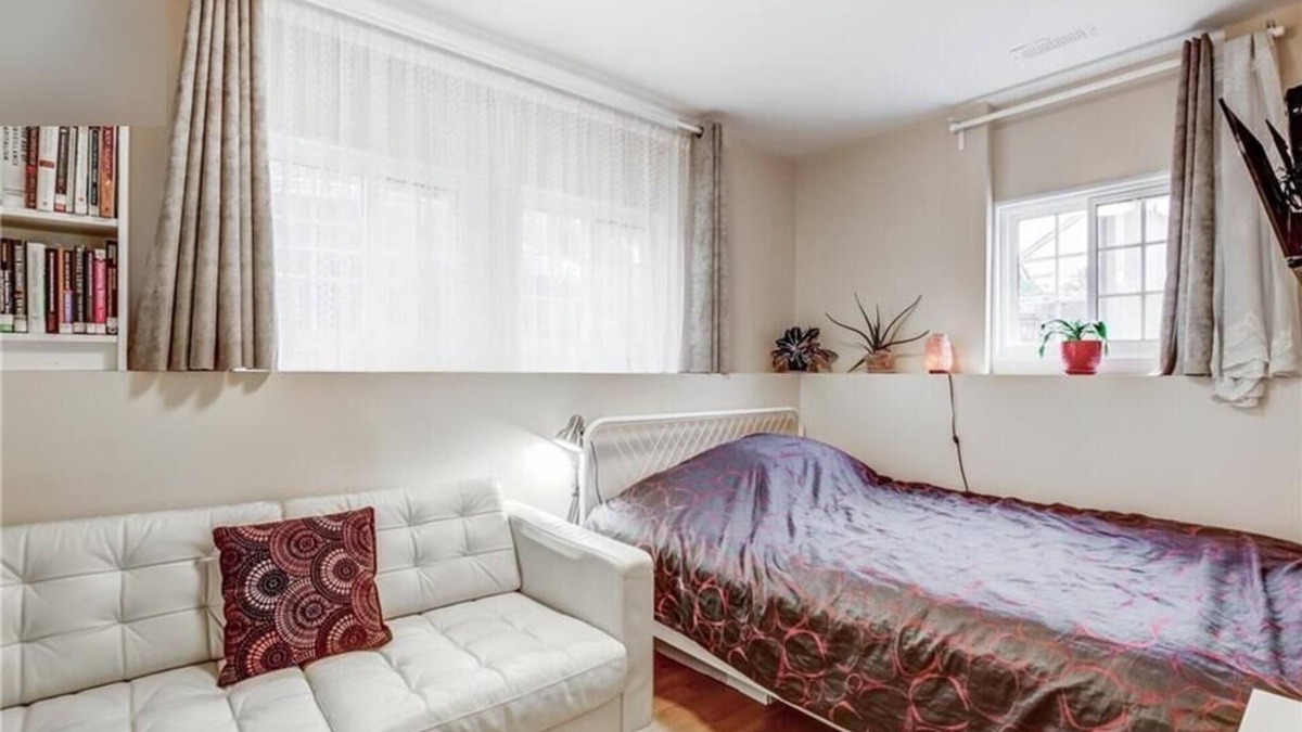 Welland House | Sunrise Lower Bedroom 4