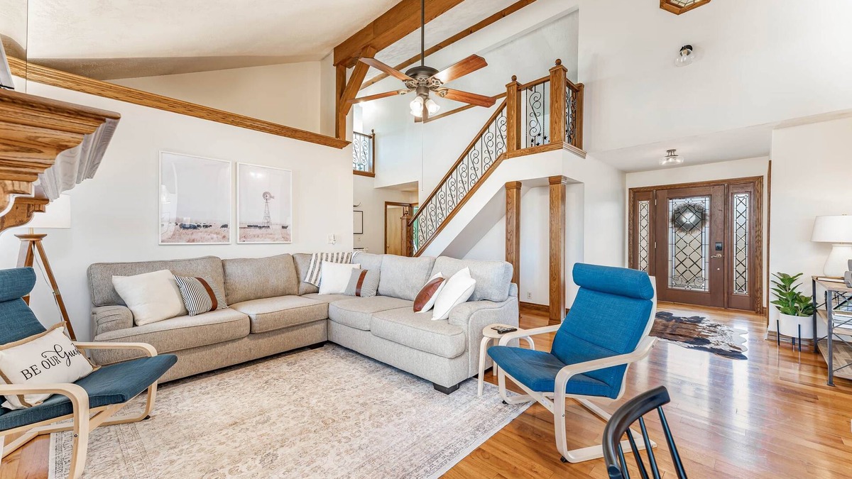 Greenwich House | Sunrise Ranch - A Peaceful Country Stay + Hot Tub