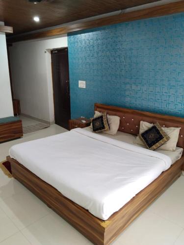 Bullawala Resort | Sunrise Resort