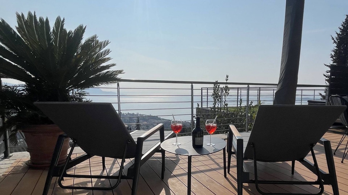 Toscolano Maderno Resort | Sunrise signature Apartment mit privater Dachterrasse und traumhaften Seeblick