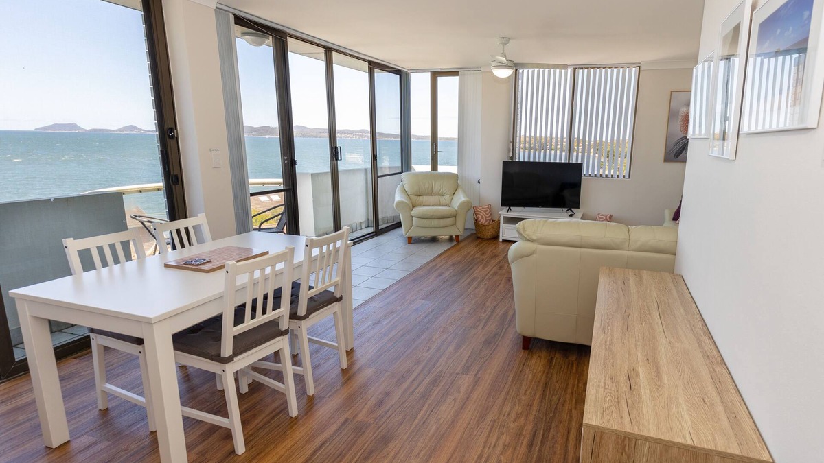 Soldiers Point Apartment | Sunrise @ the Point - Lovely 2 bedroom unit with Pool