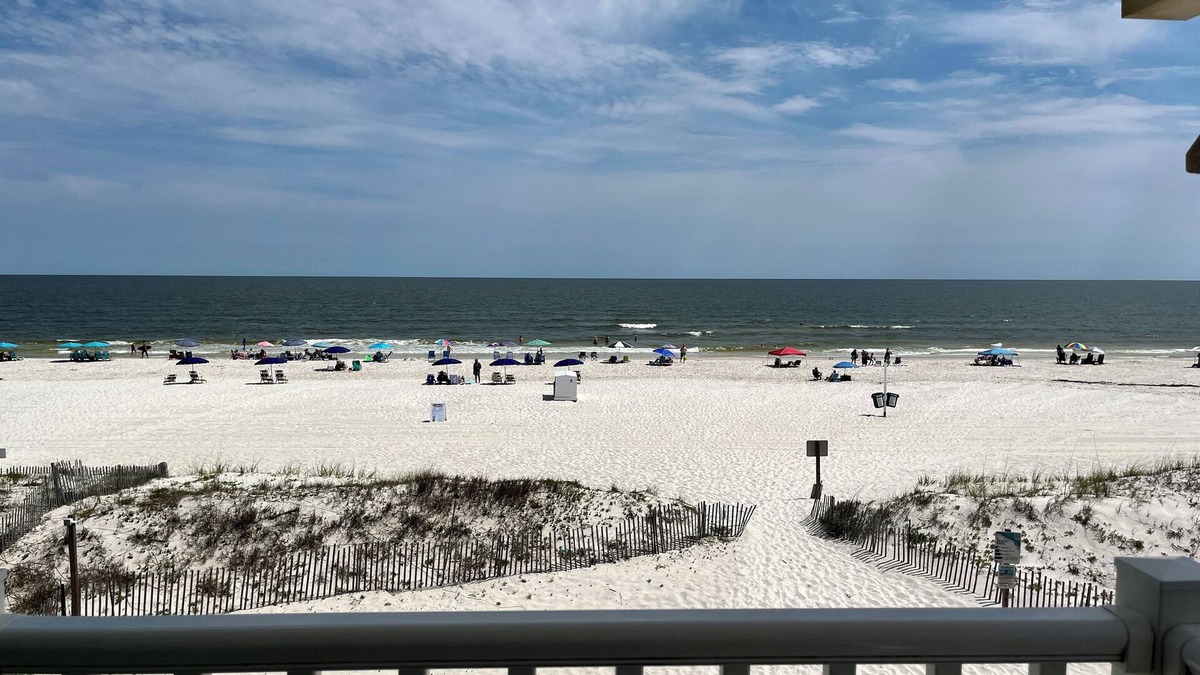 Gulf Shores Condo | Sunrise Village 216 – Steps to the Gulf!