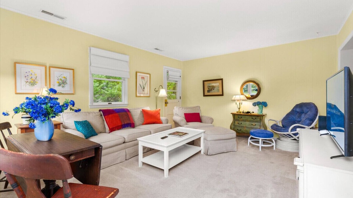 Ocean View House | Sunroom Serenity Cottage - Screened Patio for Coffee & Wine!