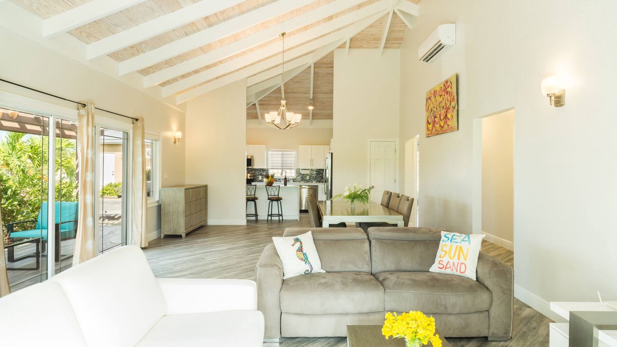 Long Bay House | SunSeaSand - 2Bdrm Seaside Cottage - Long Bay Hills