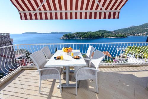 Stikovica Apartment | Sunset Apartment