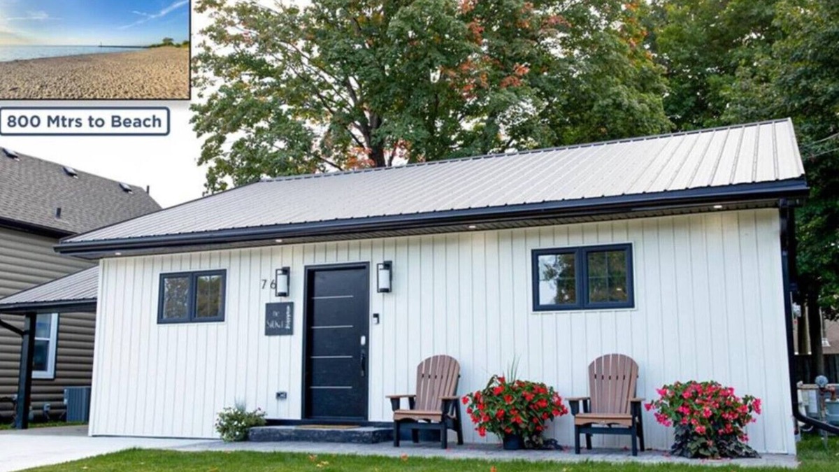 Grand Bend House | Sunset at Grand Bend by Sparks