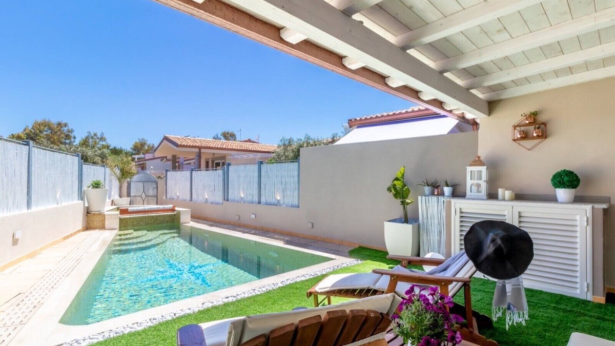 Valledoria Villa | Sunset Bay Pool Villa Sardinia Heated Swimming Private Pool with Whirlpool
