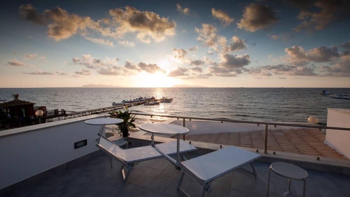 Lido Marausa Hotel | Sunset Beach