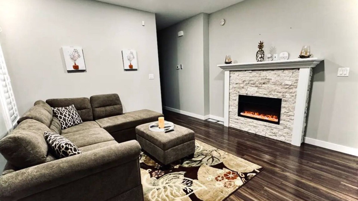 Fort Gary House | Sunset chalet in bridgewater