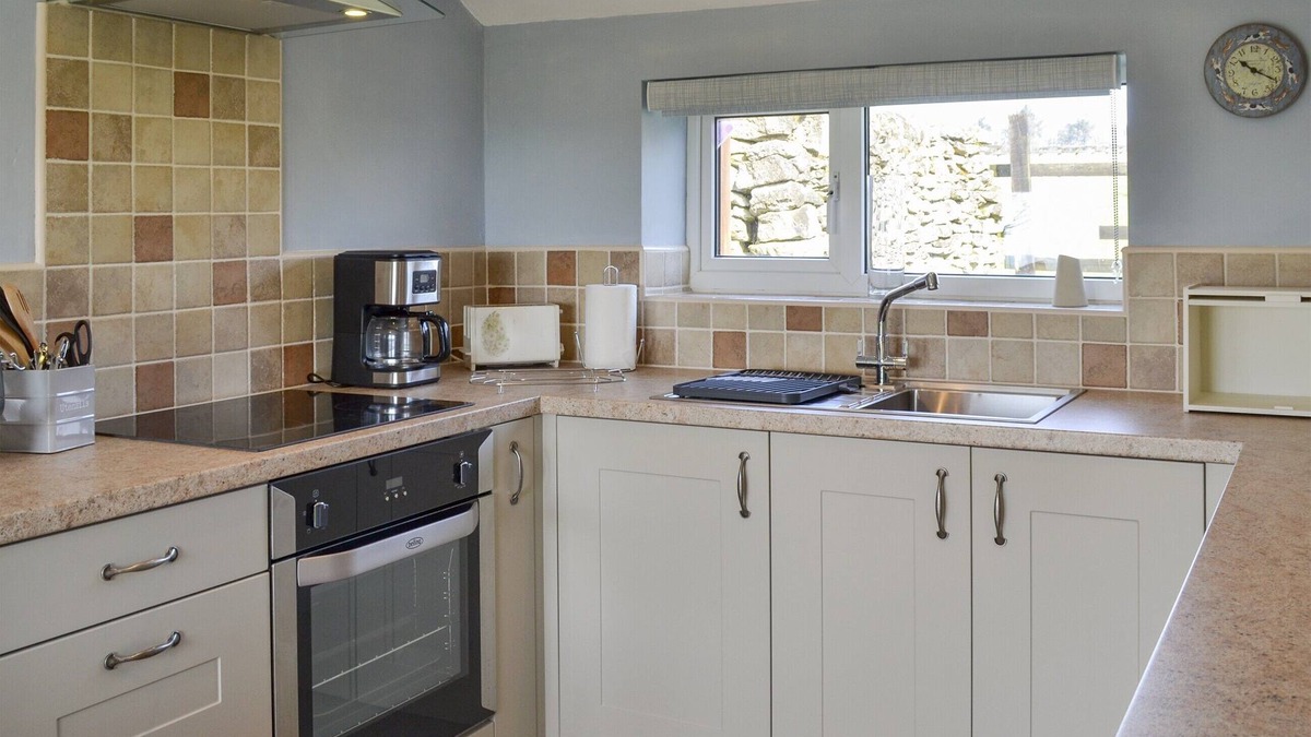 Newton-on-Rawcliffe Cottage | Sunset Cottage is a lovingly restored property near the bustling market town of Pickering.