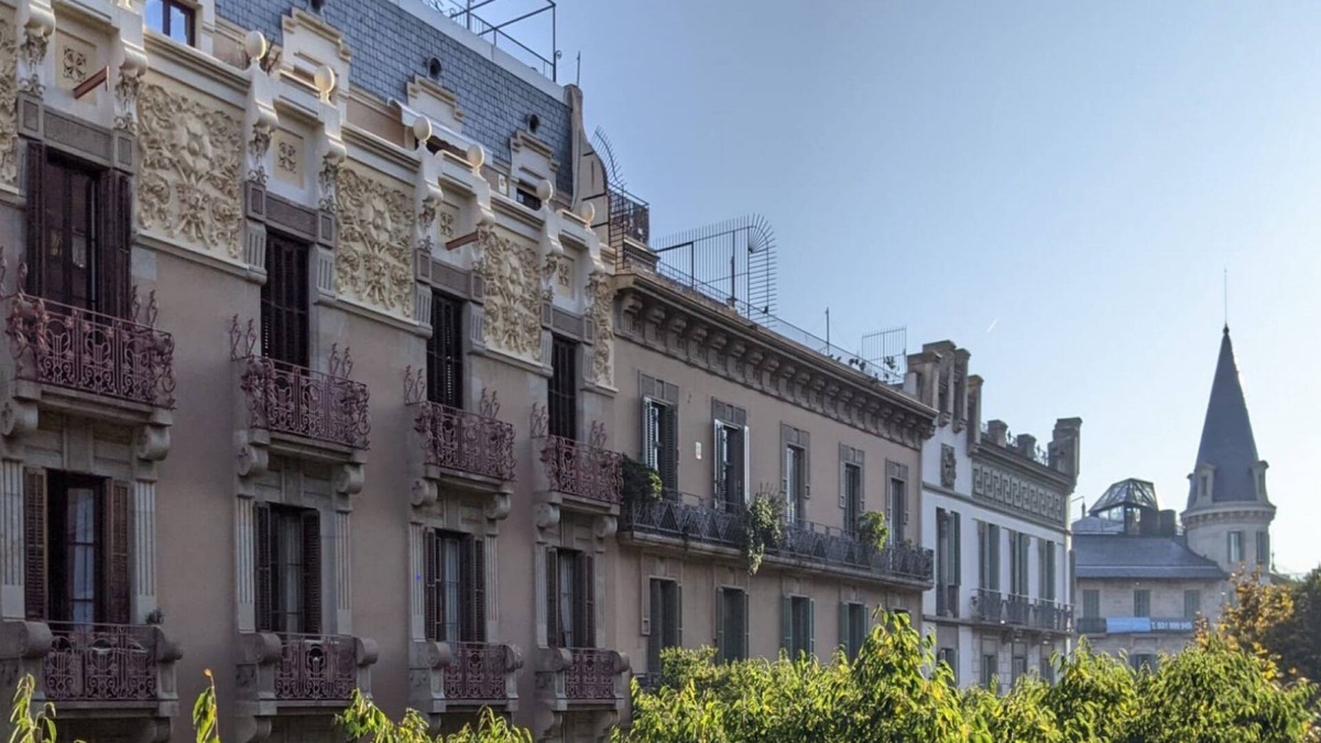 Dreta de l'Eixample Apartment | Sunset: Elegant 2BR/2BA in the Heart of Central Barcelona, Dreta de l'Eixample