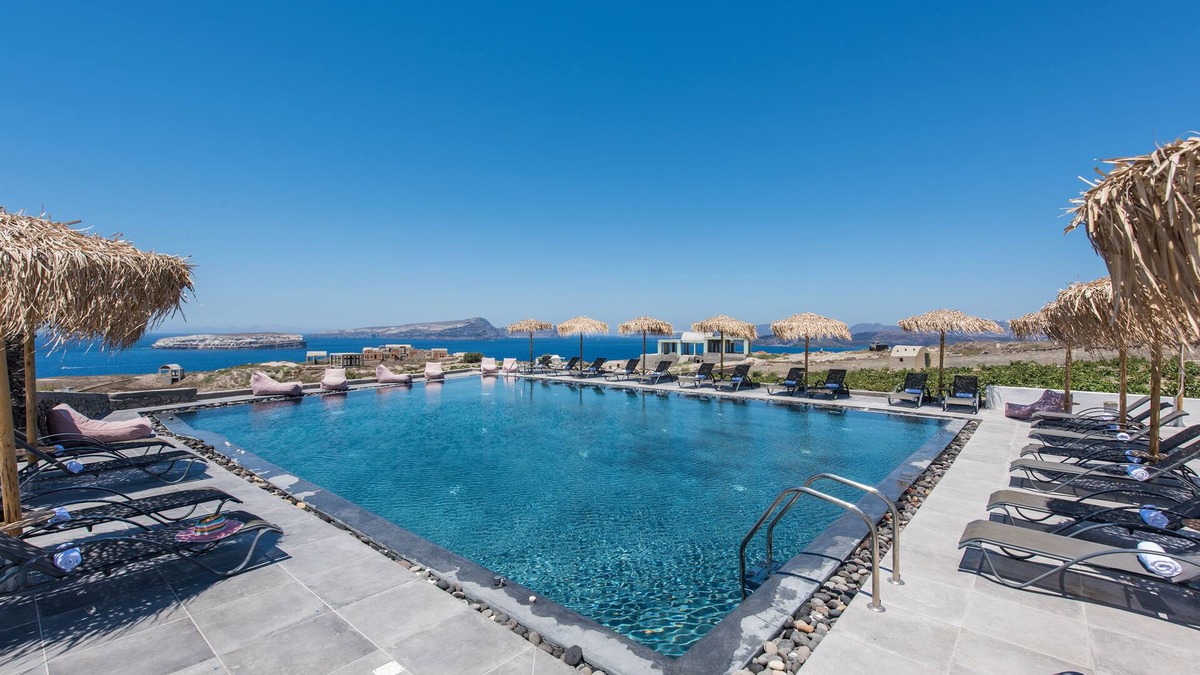 Akrotiri Hotel | Sunset Faros