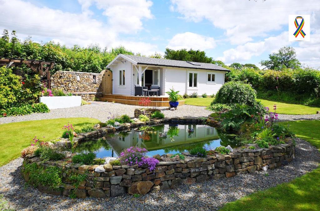 Llanfallteg House | Sunset Hideaway