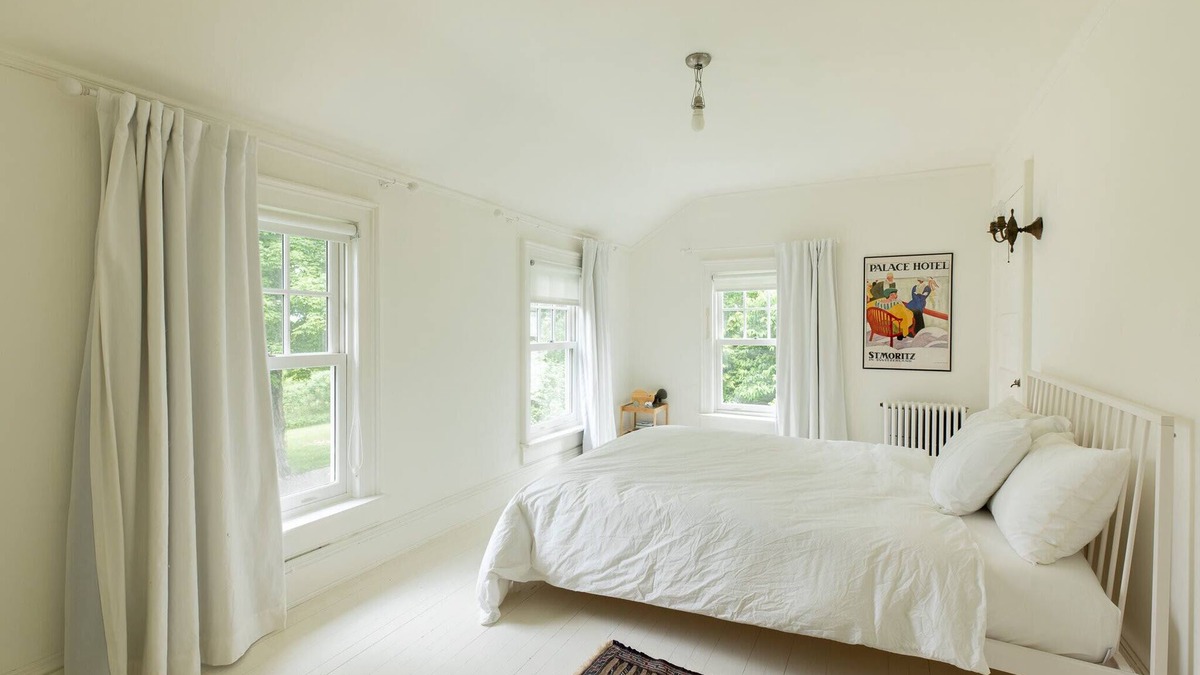 Germantown House | Sunset Hill: 1860's Farmhouse w/Heated Pool +Views