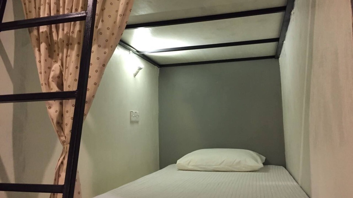 Kampung Surabaya Bed & Breakfast | SUNSET HOMESTAY IN KUCHING, SARAWAK