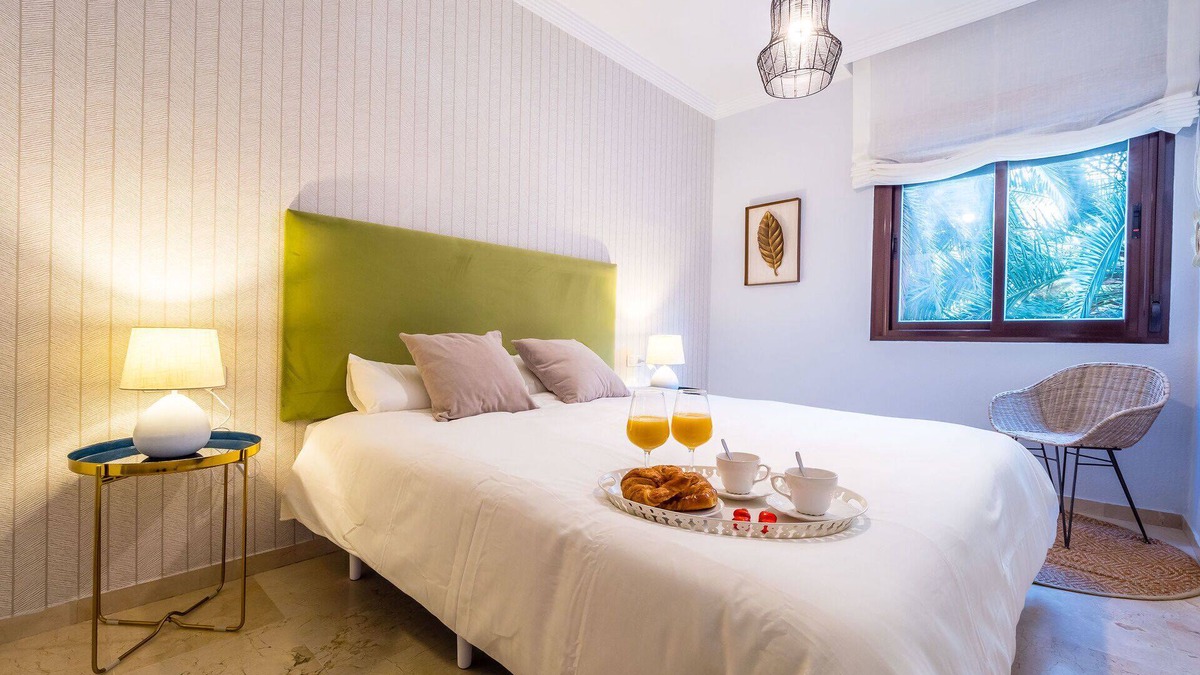 Ensanche Centro Apartment | Sunset Malaga Apartments - Colon
