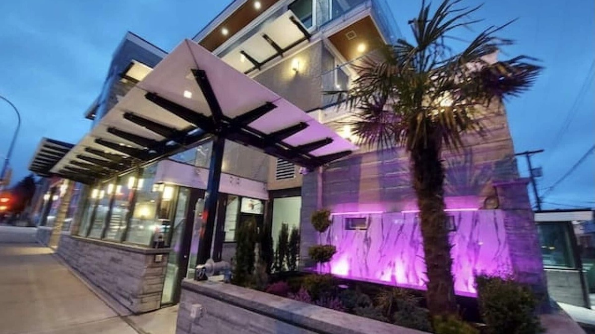 Vancouver South Apartment | Sunset Mews Luxurious 3 Bed Townhouse