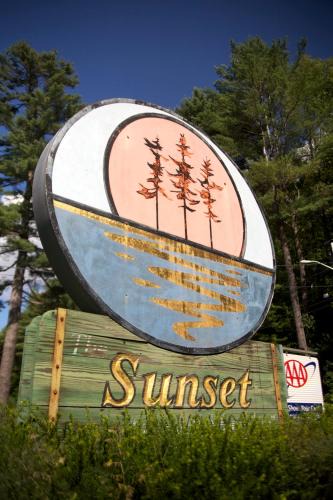 West Lebanon Hotel | Sunset Motor Inn