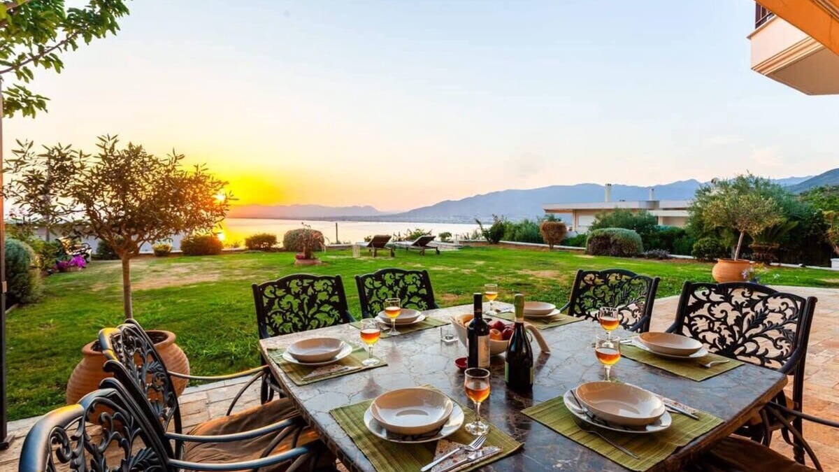 Mikri Mantineia Villa | Sunset Paradise - Verga's Ultimate Seaview Getaway