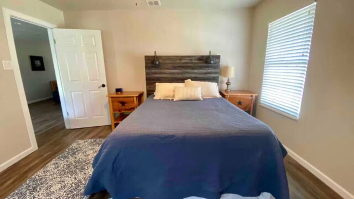 Mico Cabin | Sunset Ranch - 2 Houses